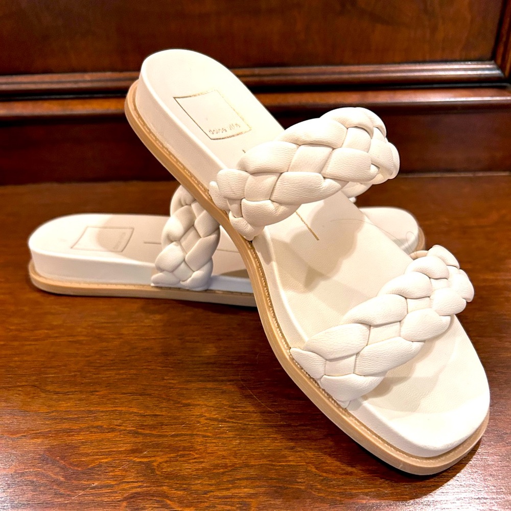 Dolce Vita Summer sandals…AUNTHENTIC